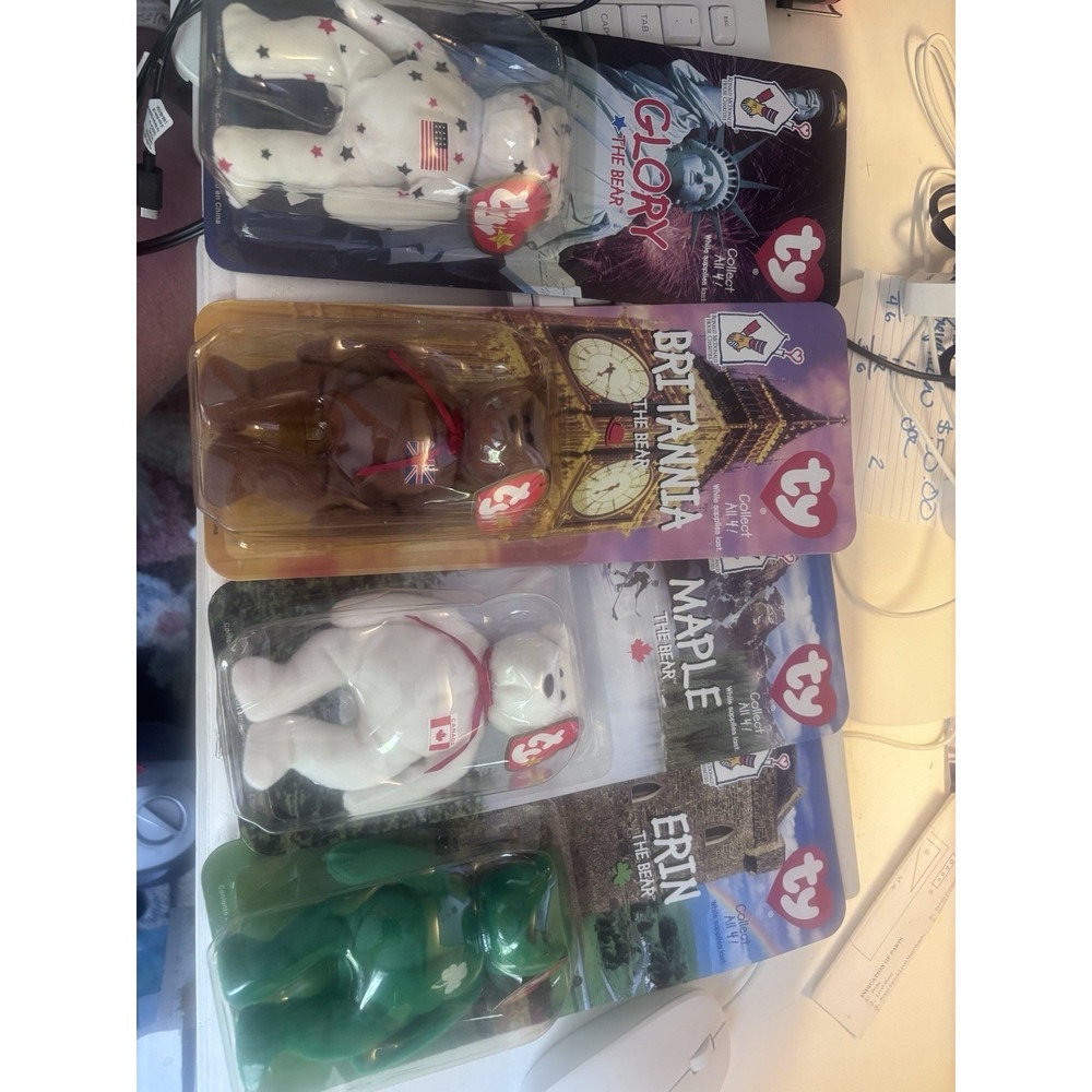 Ty Beanie Babies International Bears - Set of 4 McDonald's 1999 New in Box RARE!